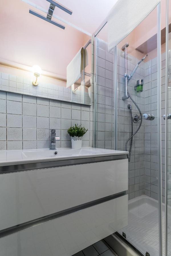 Wine Apartments Florence Franciacorta ภายนอก รูปภาพ